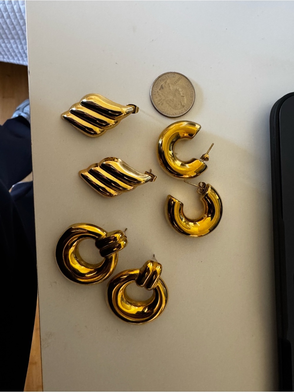 & Other Stories Gold-Tone Chunky Hoop and Wave Earrings Set
